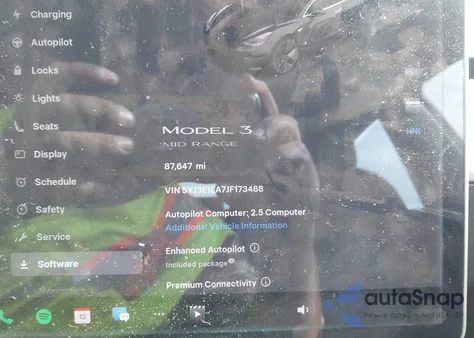 2018 Tesla Model 3 Long Range/Mid Range from USA, damaged, VIN 5YJ3E1EA7JF173488